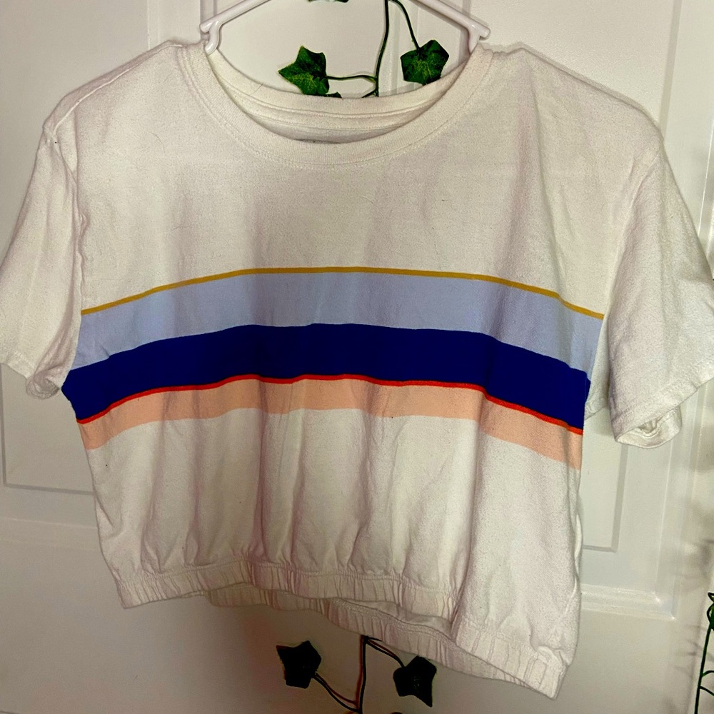 cropped hollister tee size-s